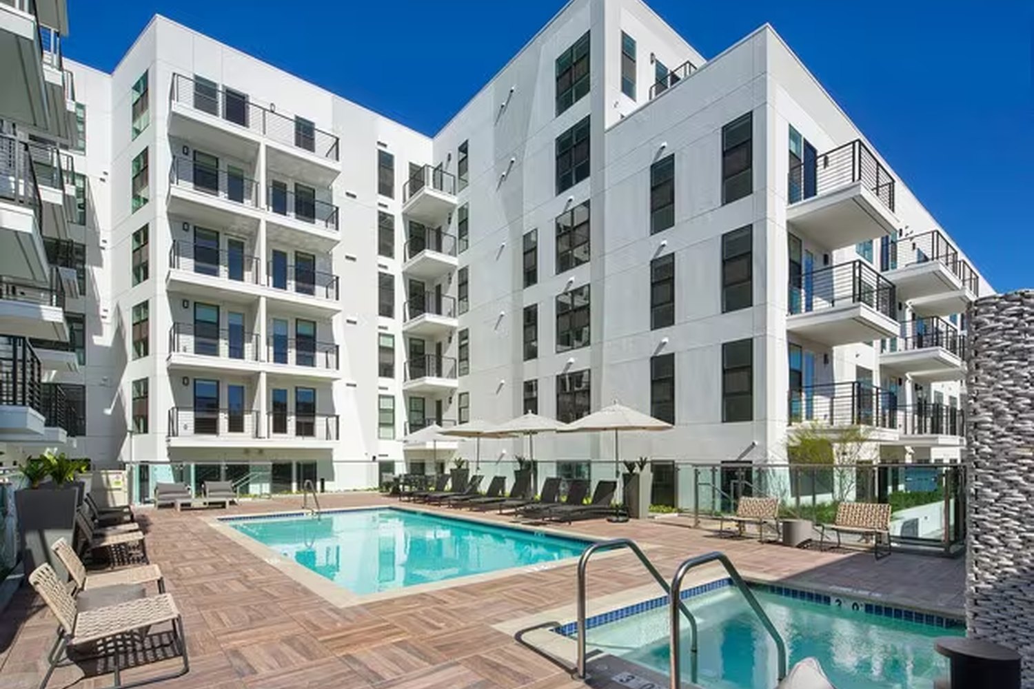 Palomar Senior Apartments — photograph 1 of 2