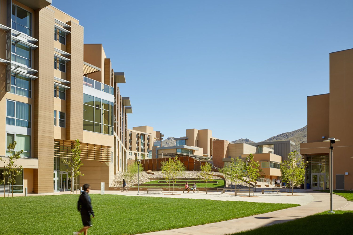 UCR Arroyo Student Housing — photograph 5 of 8