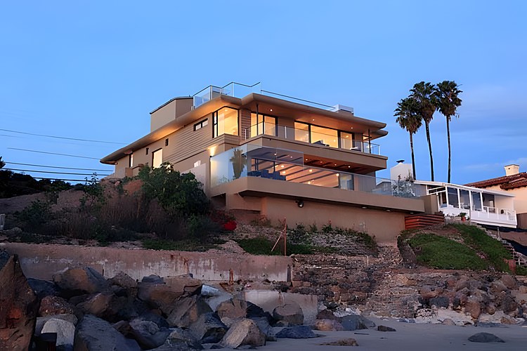 Decinces Residence — photograph 1 of 7