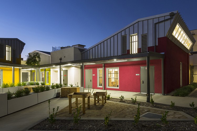 Glassell-Eec — photograph 2 of 6