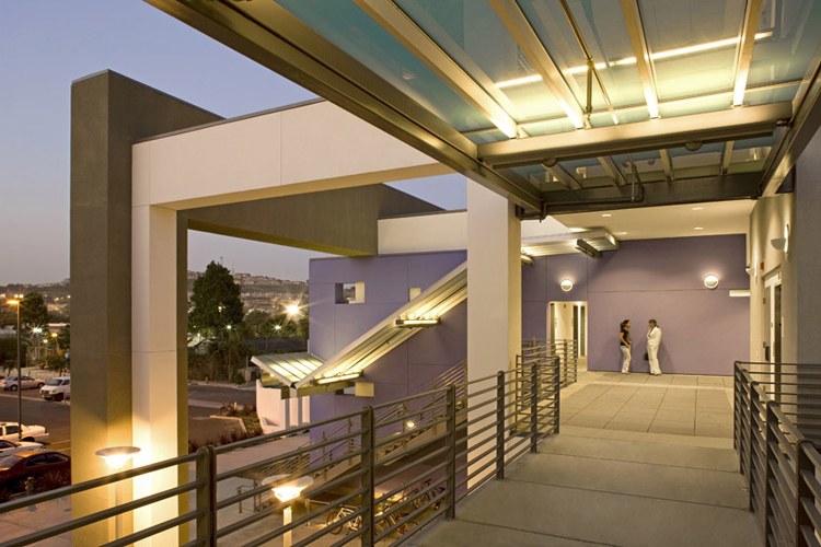 LBCC Learning Resource Center — photograph 3 of 3