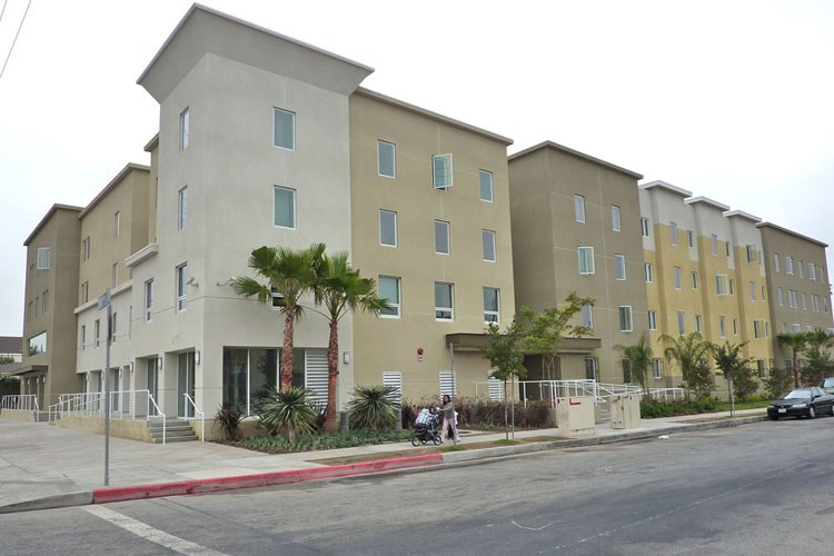 Mariposa Place Apartments — photograph 2 of 7