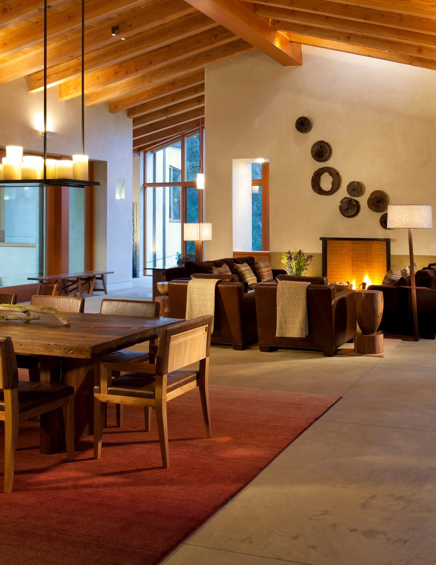 Moir Residence — photograph 1 of 3