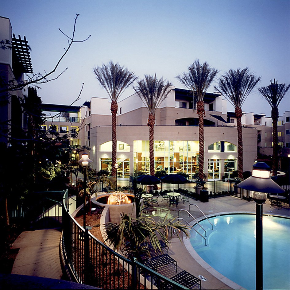 Park Plaza — photograph 5 of 5