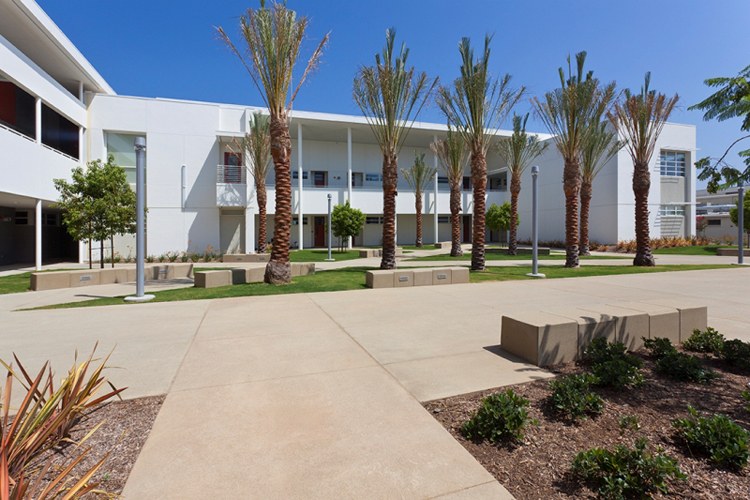 Rosemead High School — photograph 2 of 4